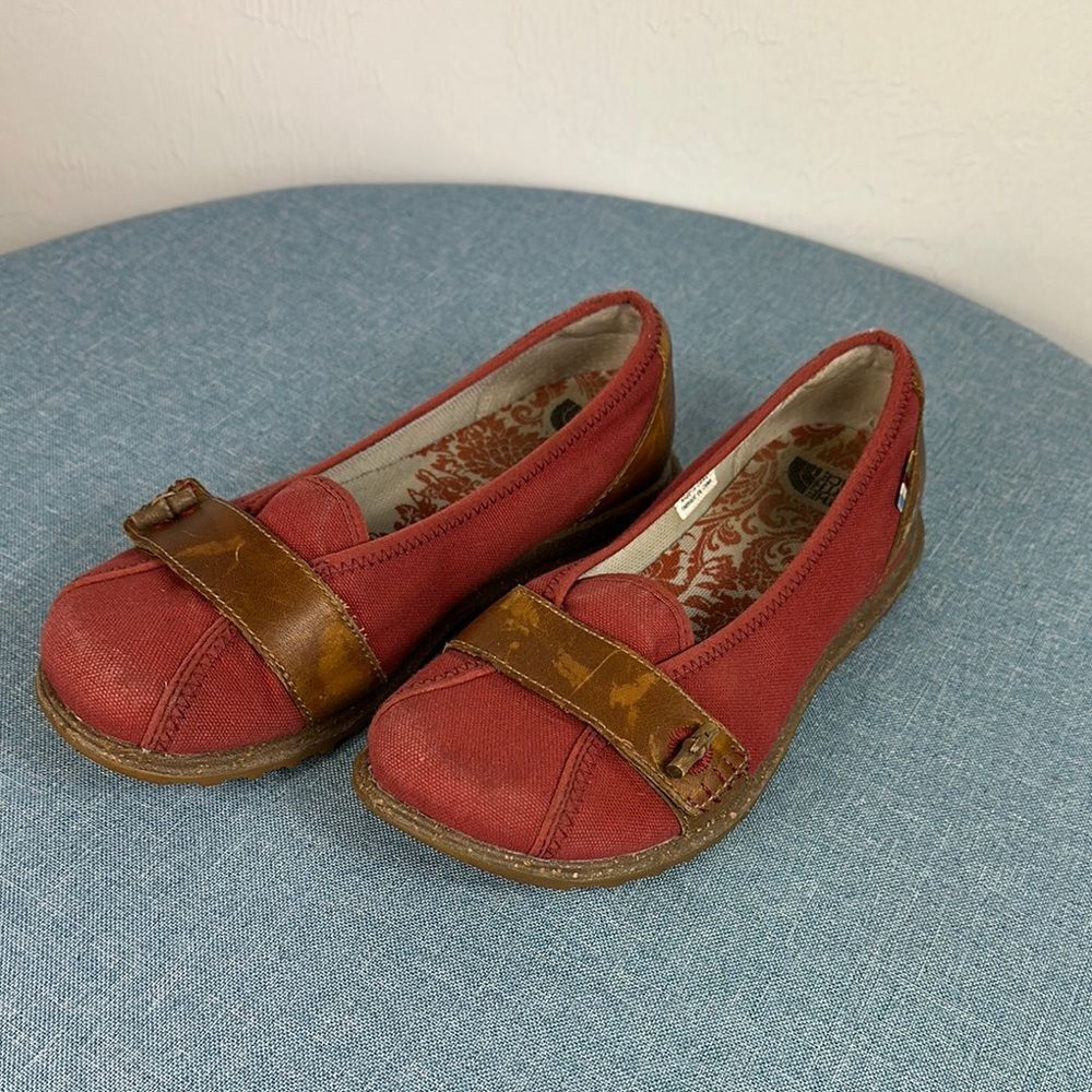 The North Face Red Slip On Shoes Leather Detailing Size 5